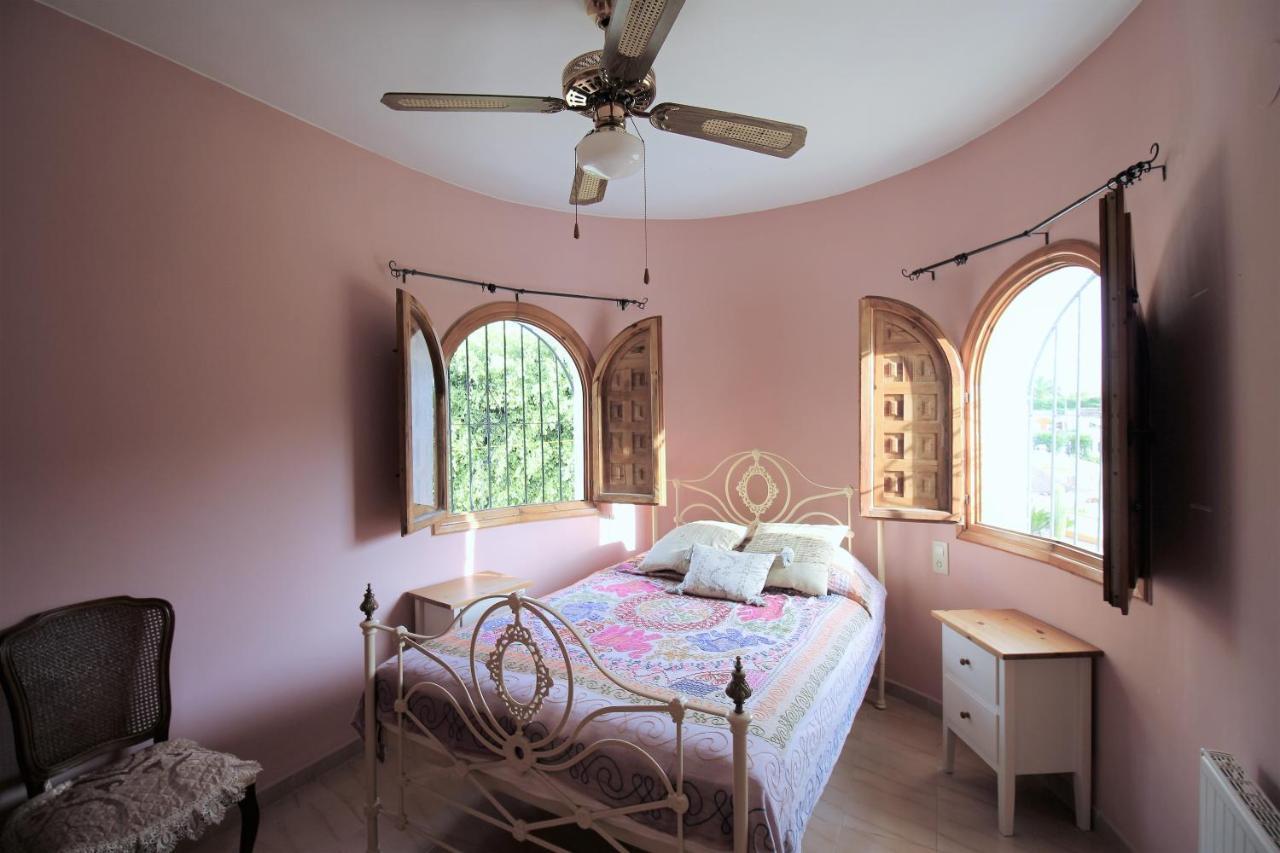 Nailencia Villa Calp Dış mekan fotoğraf